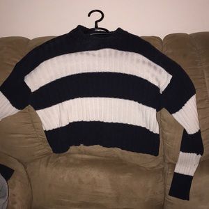 American eagle cropped sweater